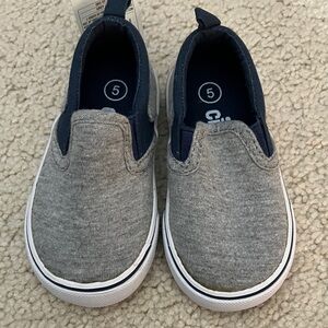 Circo Baby Slip-On Sneakers Size 5 Gray Navy New With Tags